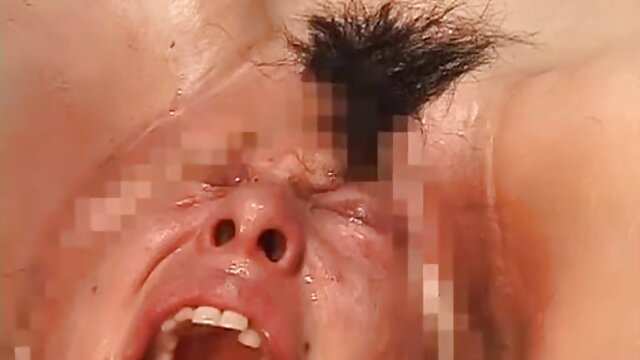 Краще порно :  Брюнетка Лілі Лав насолоджується жорстким трахом з брат і сестра секс незнайомцем Гаряче порно 